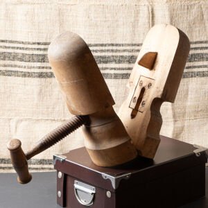 Burgu Vidalı Şapka Kalıbı