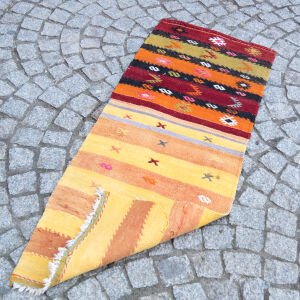 Renkli Kilim