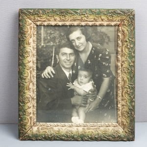 Ahşap Çerçeve ve Aile Fotoğrafı