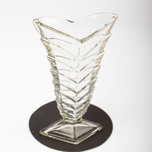 Şeffaf Art Deco Libochovice Chevron Katmanlı Vazo
