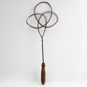 Tombul Ahşap Saplı Halı Çırpıcı