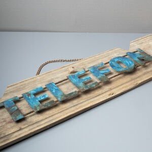 Mavi Boyalı Telefon Yazısı