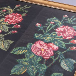 Güller ve Kanaviçe