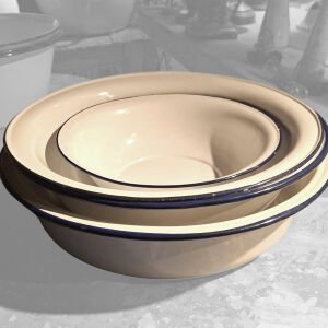 Beyaz Emaye Geniş Çanak