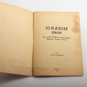 On Kasım Şiirleri Kitabı