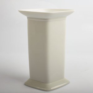 Keiser Baklava Kesitli Beyaz Porselen Vazo