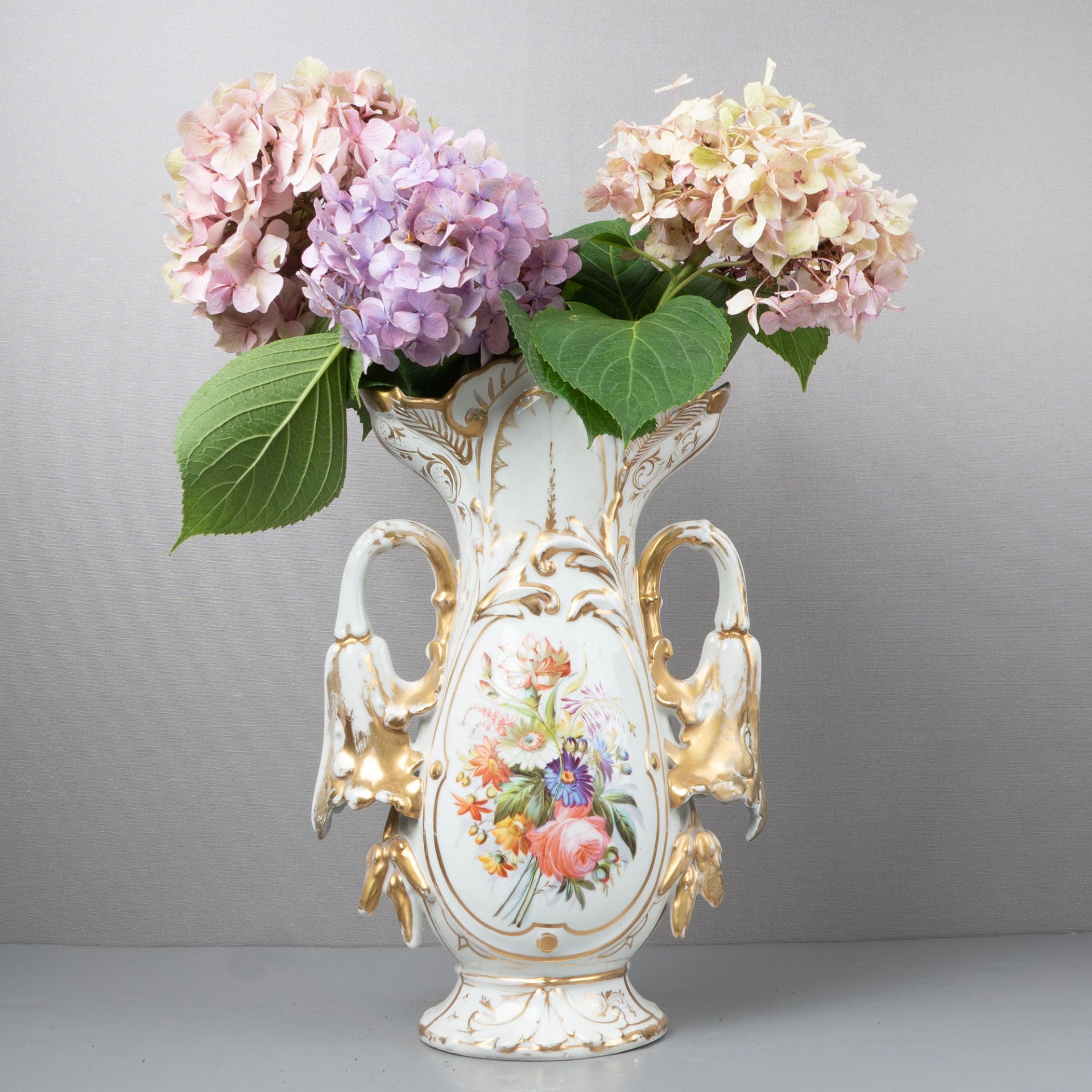 Porcelain de Paris Vazo