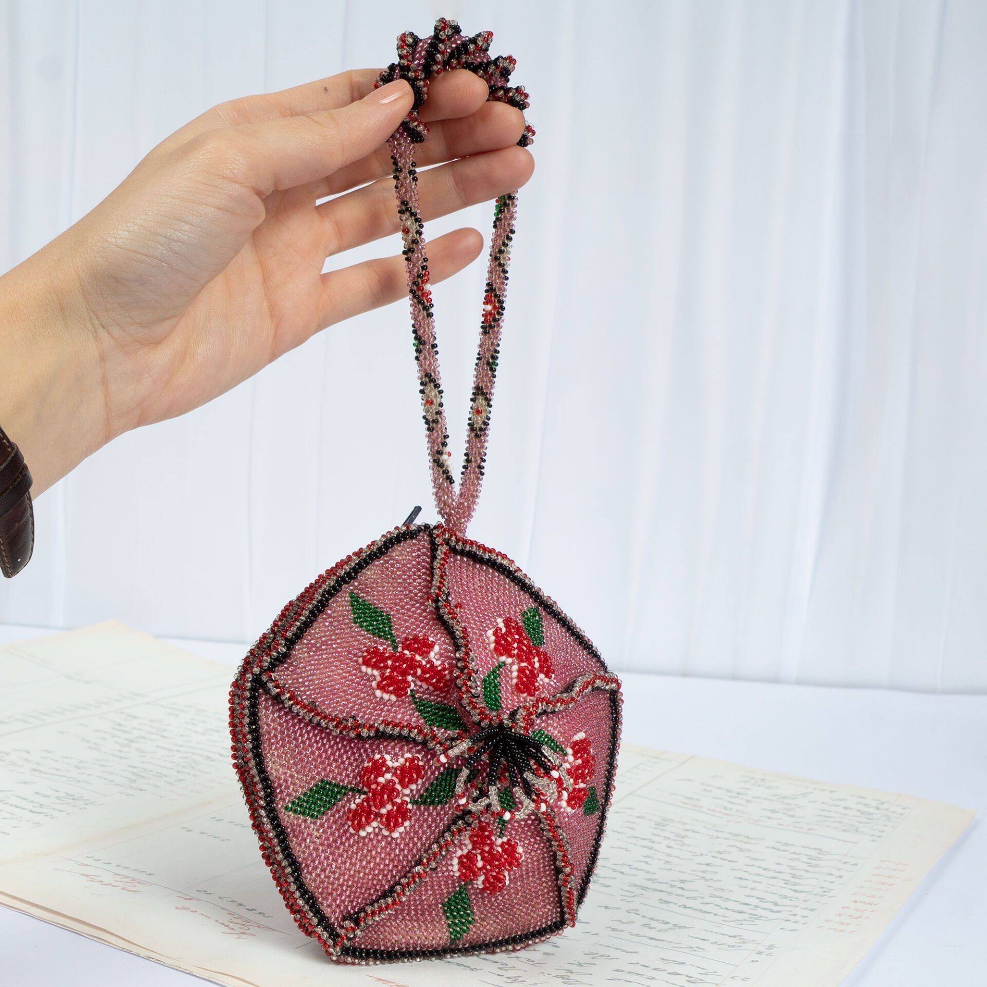 Boncuk İşli Pembe El Çantası