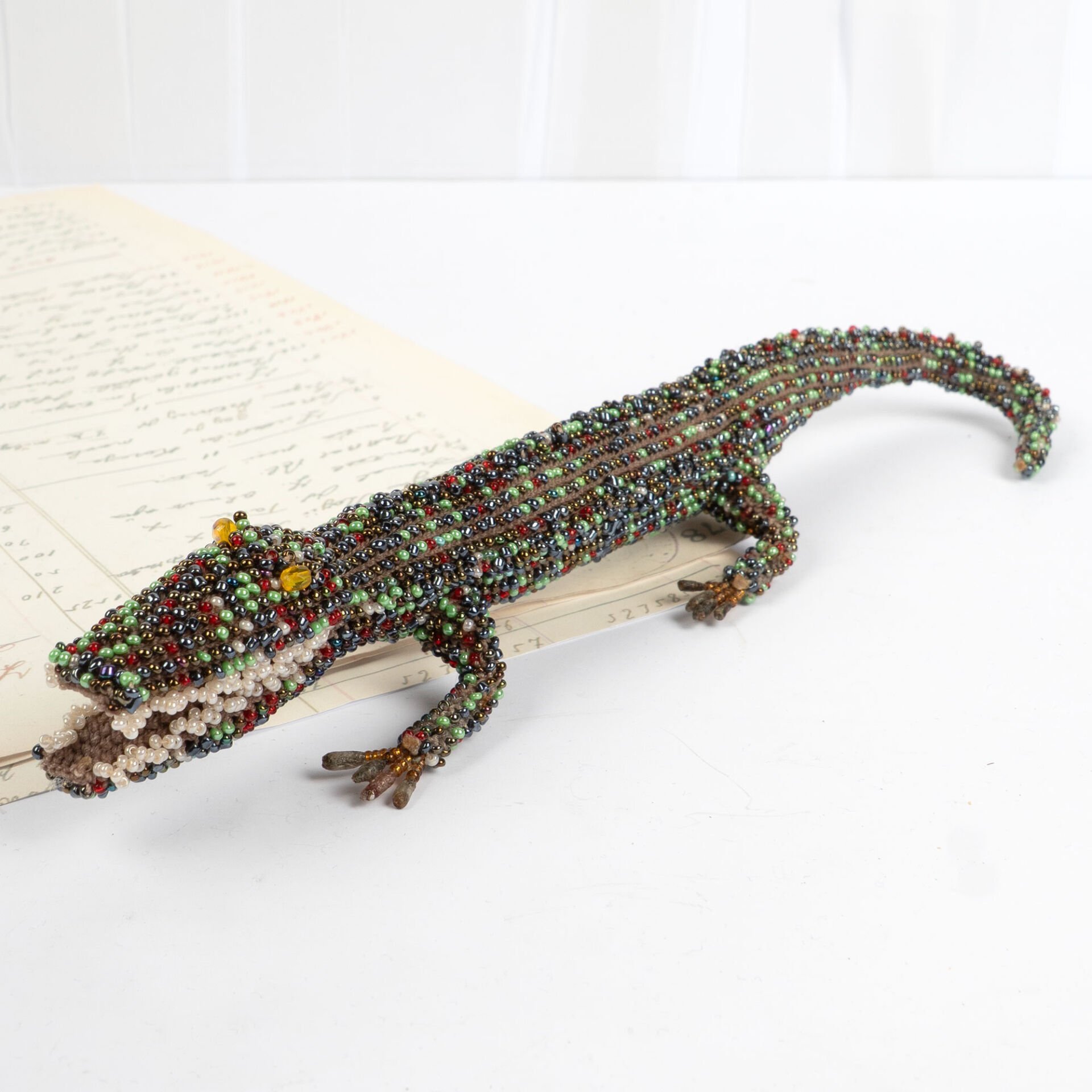 Rengarenk Boncuklu Timsah