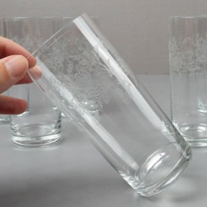 Karanfil Desenli Bardak Seti