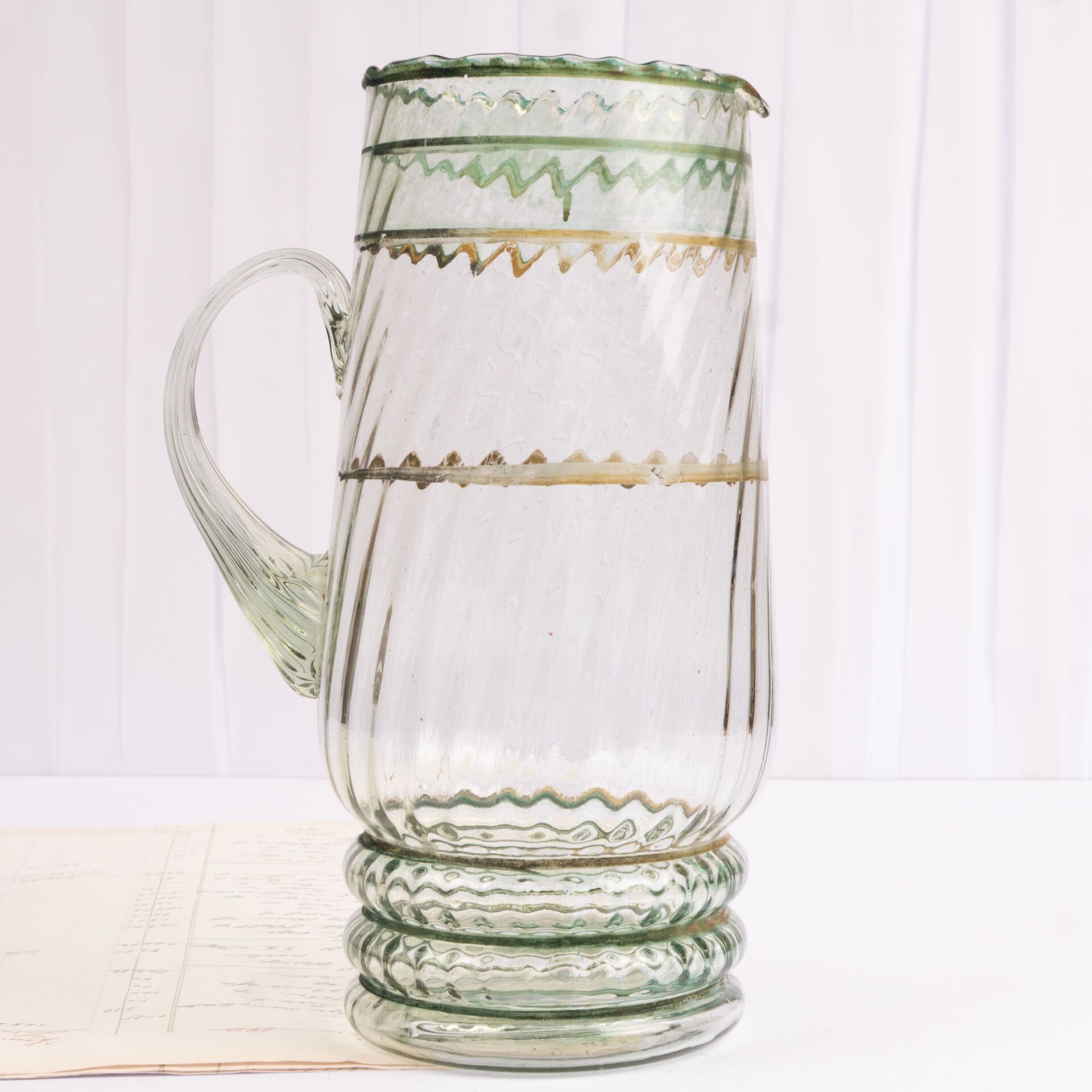 Helezonlu Köy Sürahisi