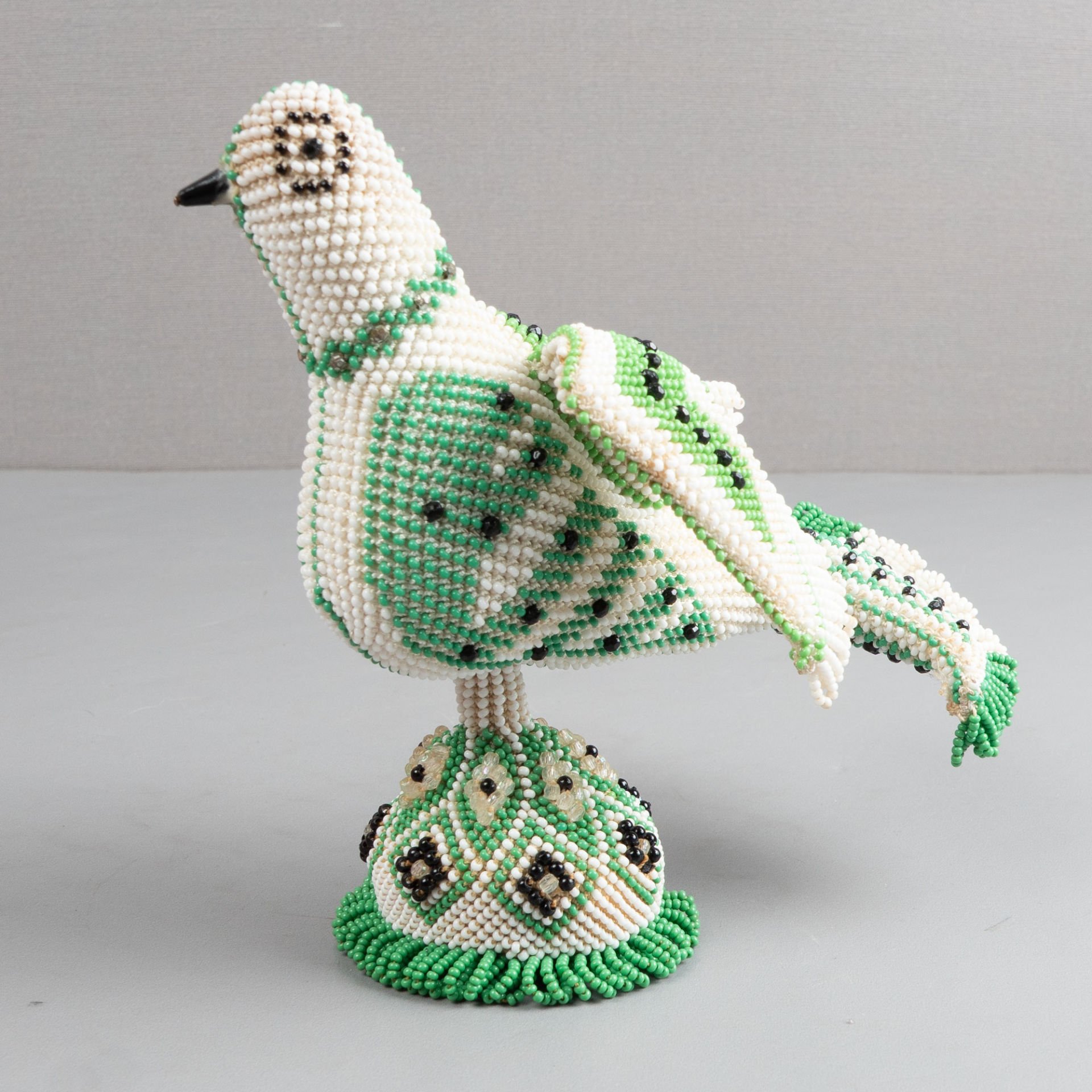 Yeşil Beyaz Boncuk Kuş