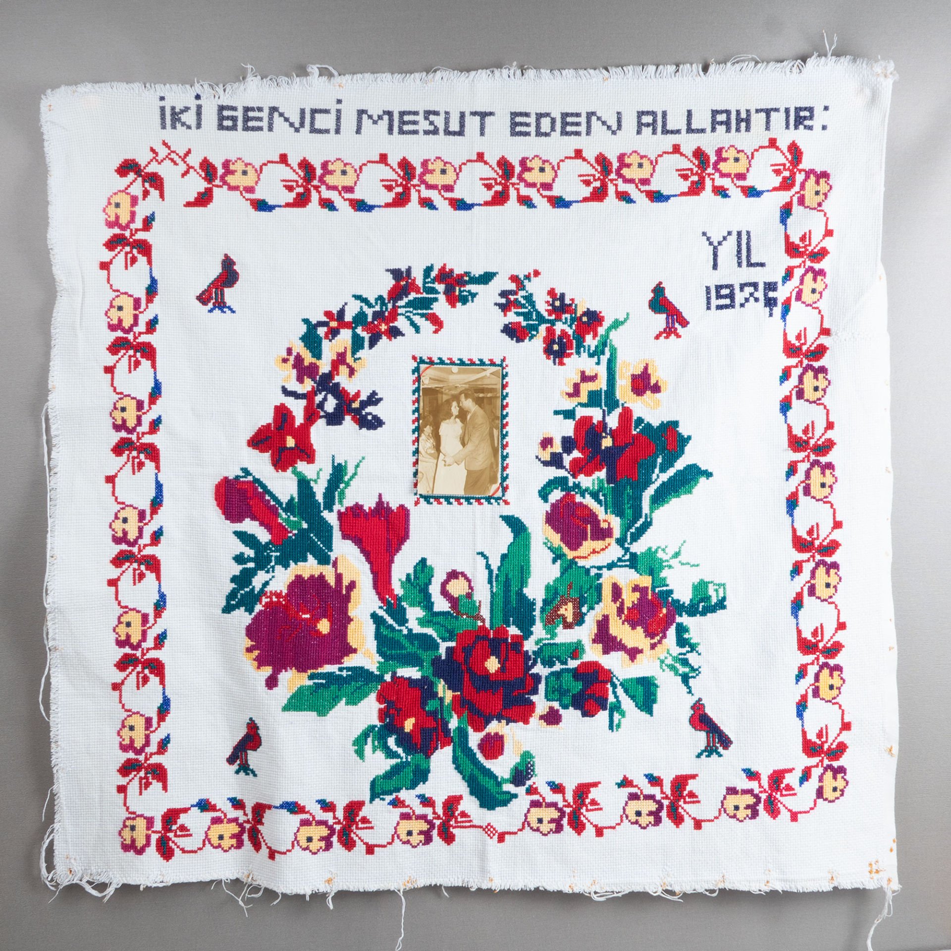 İşlemeli Çerçeve