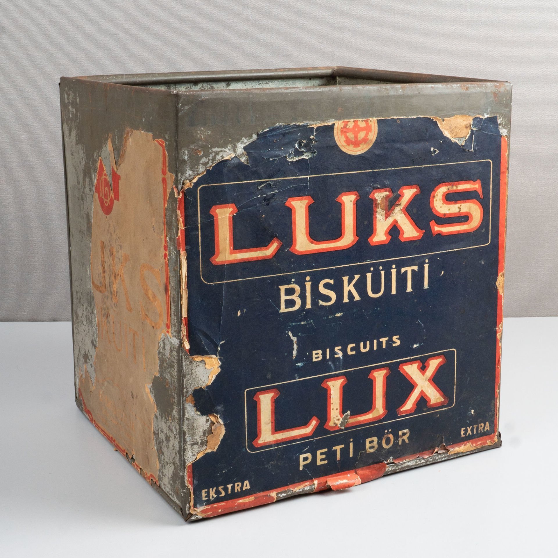 Luks Büsküiti Teneke Kutusu