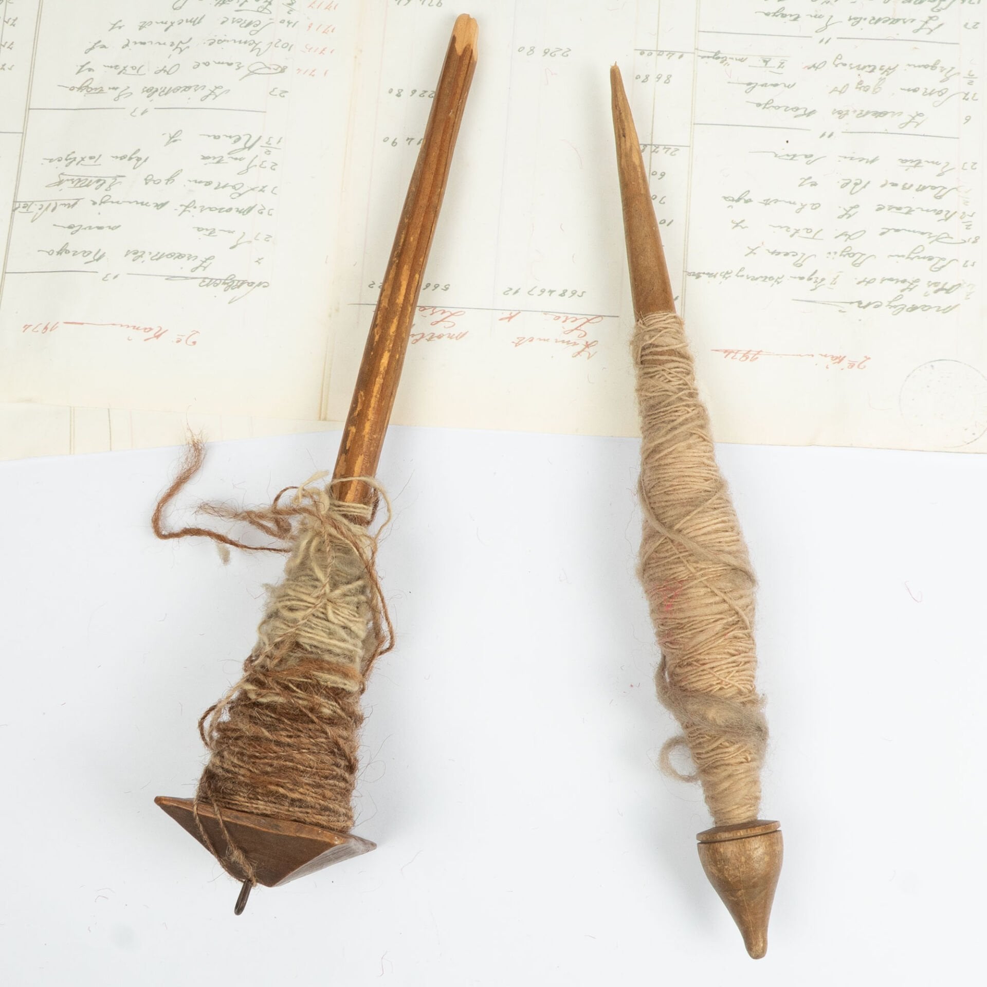 Yünleri Üzerinde Çift Kirman