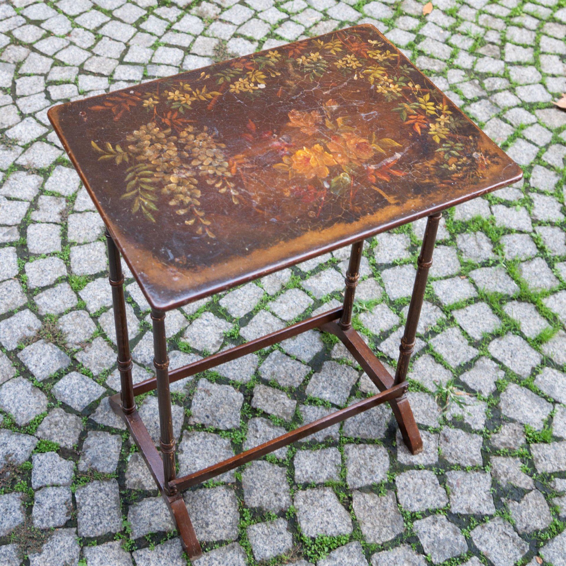 El Boyamalı Yan Sehpa