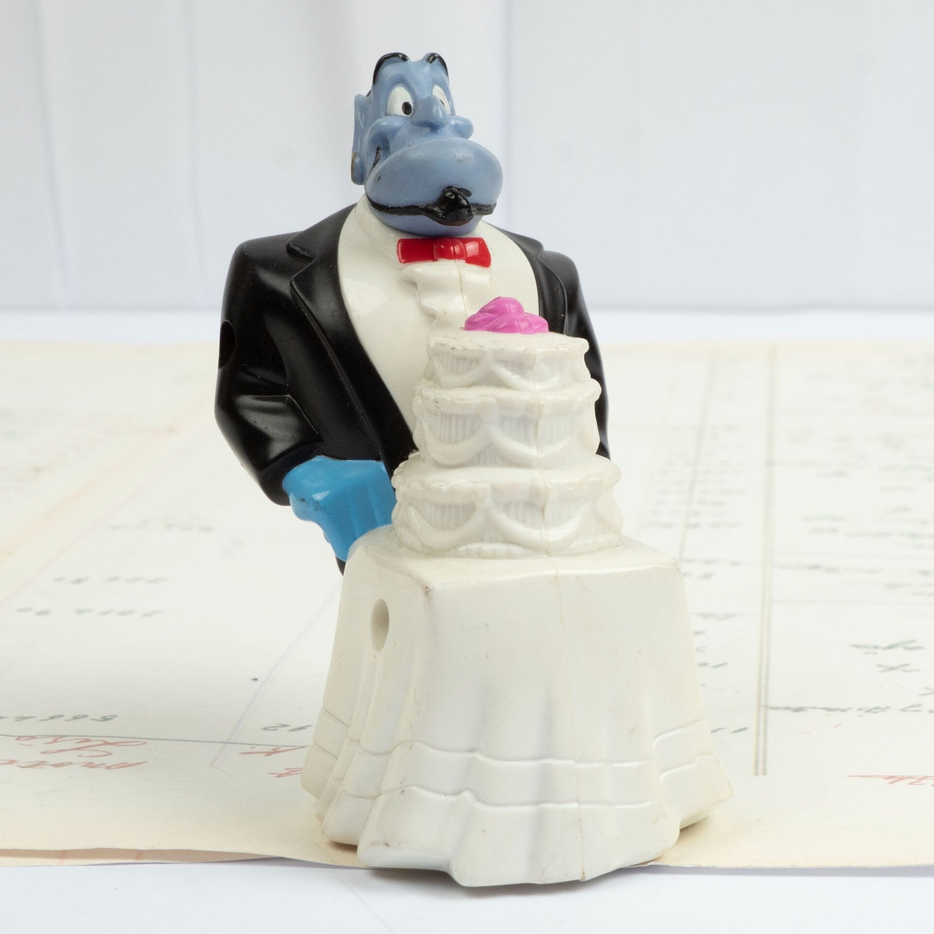 Pasta Taşıyan Alaaddin'in Cini