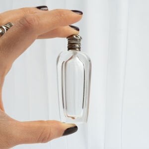 Gümüş Kapaklı Gül Yağı Şişesi