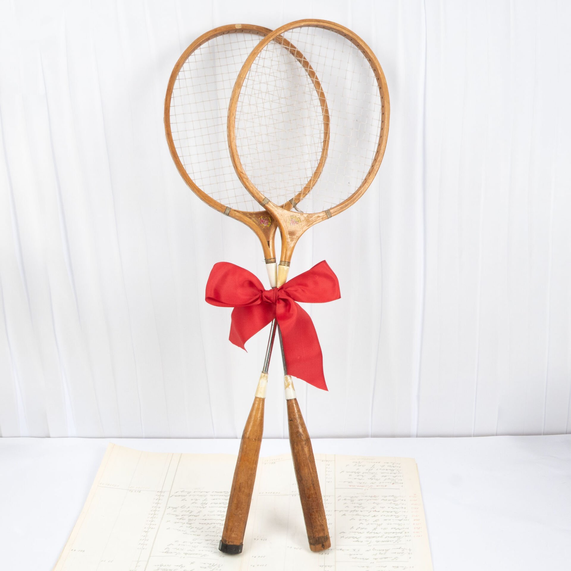 Metal Saplı Badminton Raketleri
