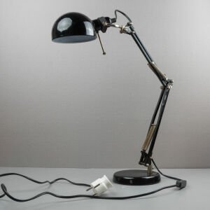 Siyah Emaye Çalışma Lambası