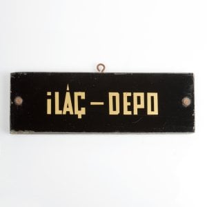 Cam Altı Boyalı İlaç Depo