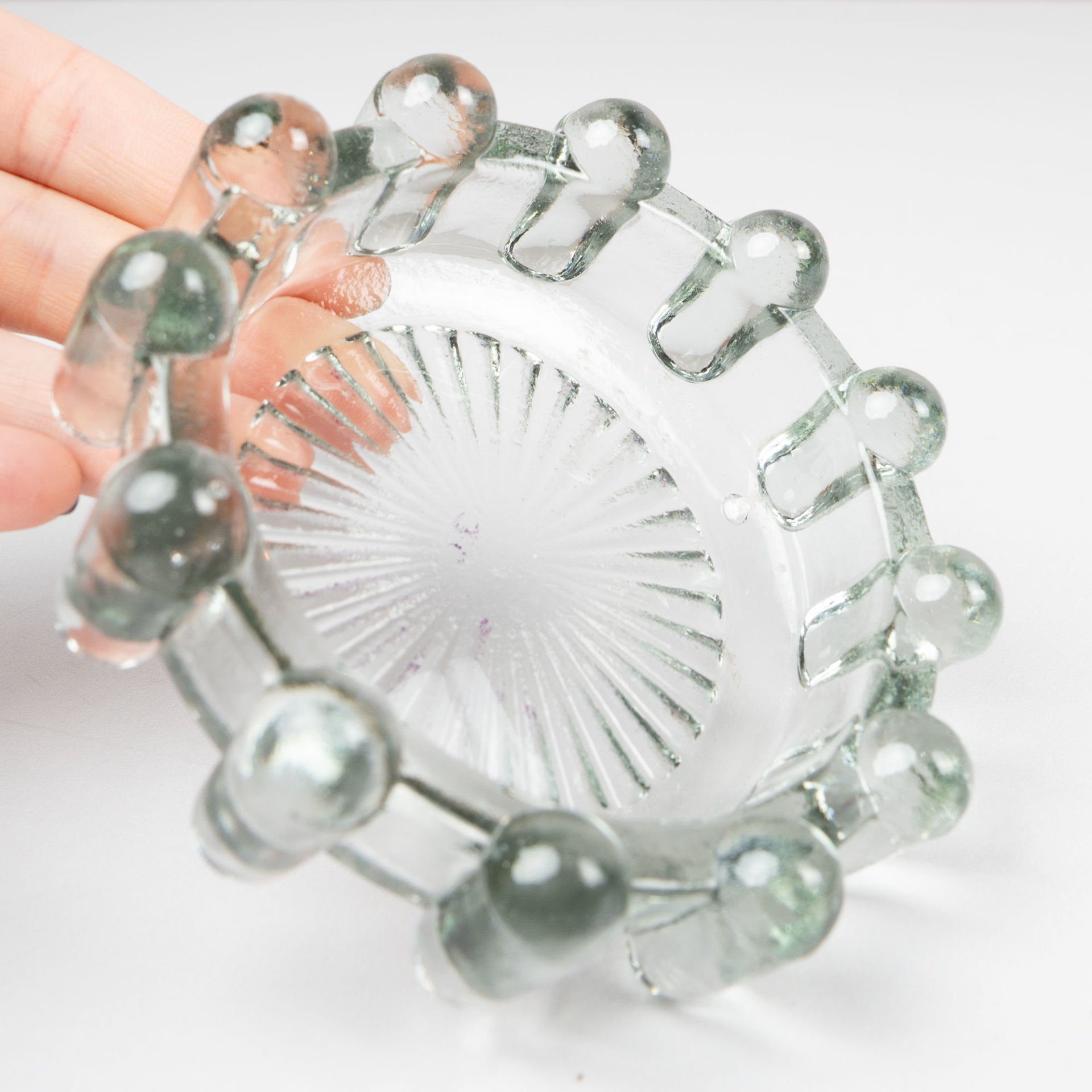 Farklı Baloncuklu Küllük