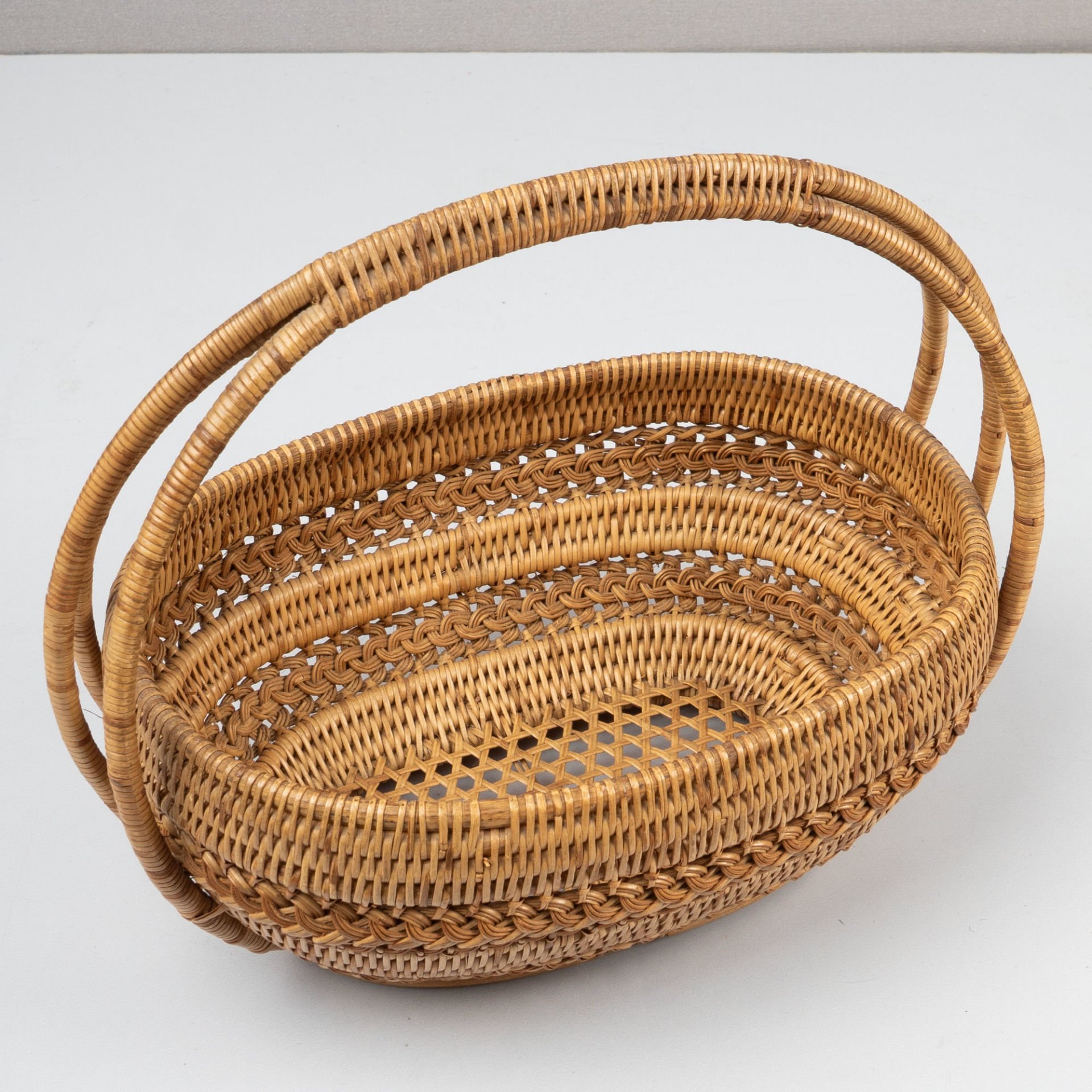 Uzakdoğu Saplı Sepet