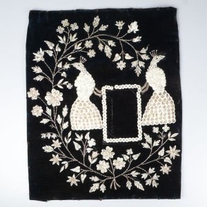 Tavus Kuşlu İşleme Çerçeve