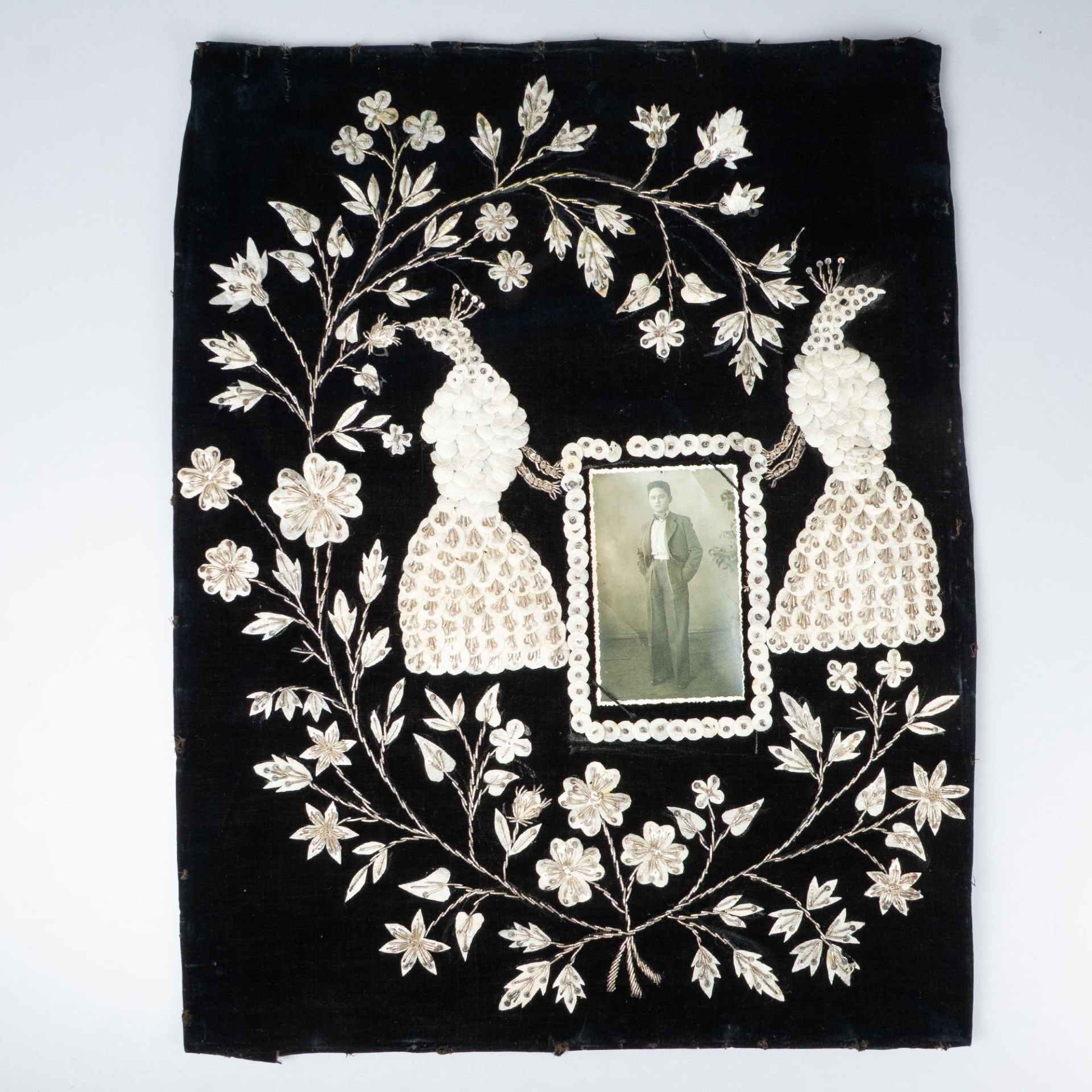 Tavus Kuşlu İşleme Çerçeve