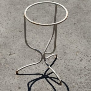 Demir Saksı Ayağı