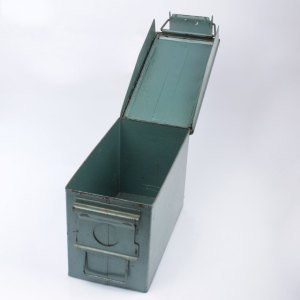 Yeşil Metal Alet Çantası