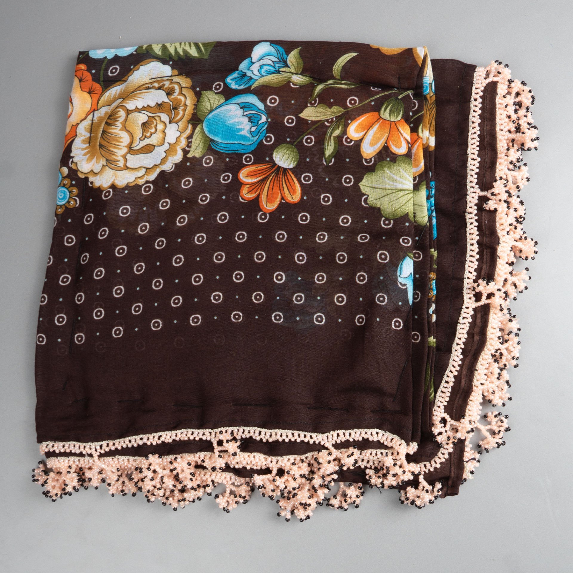 Kahverengi Boncuklu Yazma