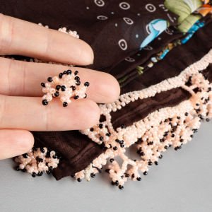 Kahverengi Boncuklu Yazma