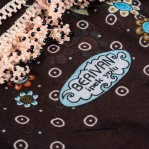 Kahverengi Boncuklu Yazma