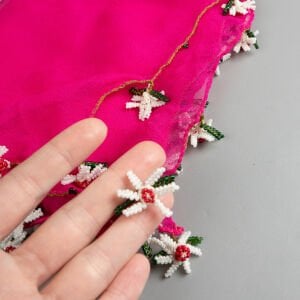 Pembe Şifon Boncuklu Yazma