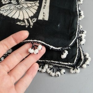 Siyah Boncuklu Yazma