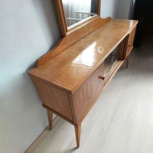 Mid Century Güzellik Masası
