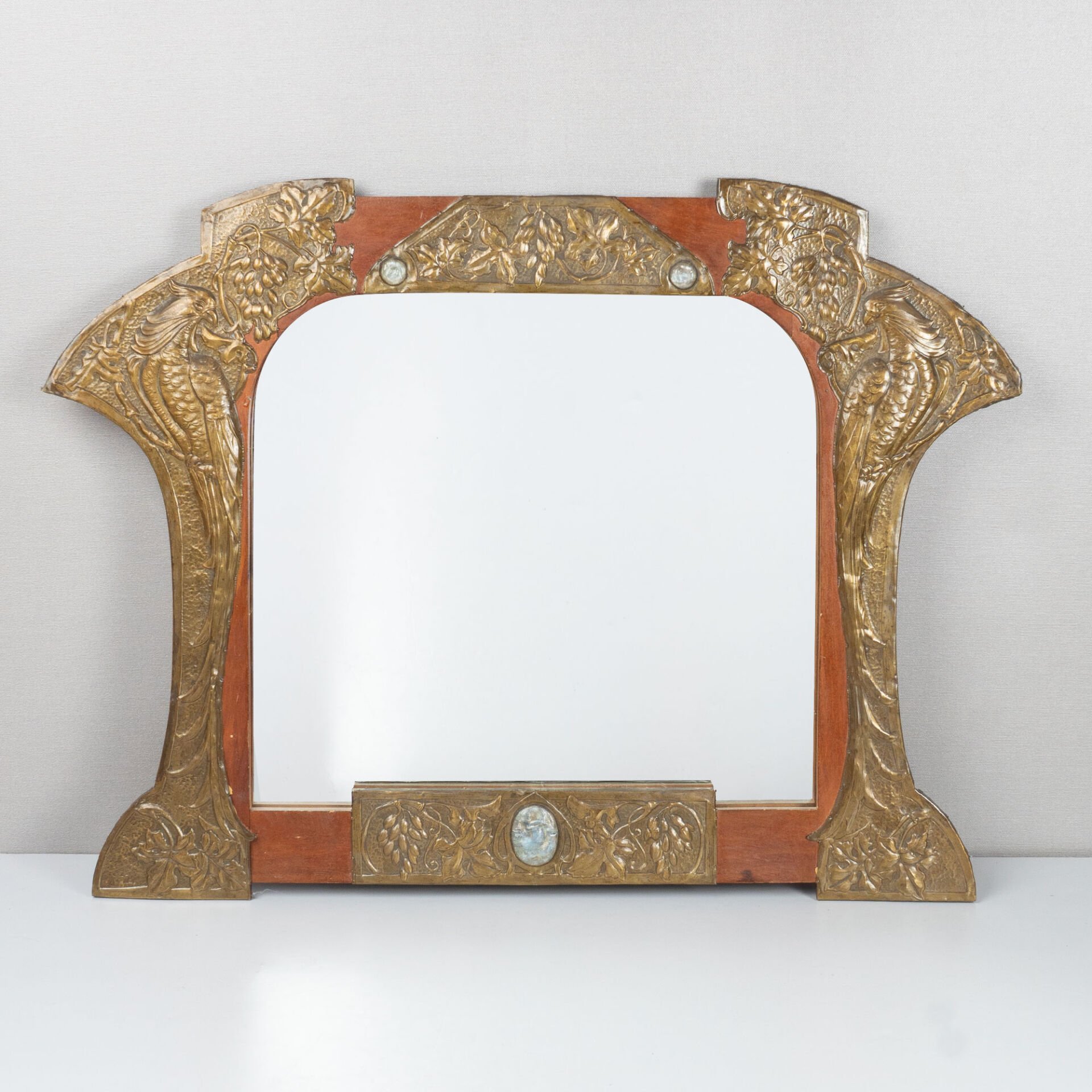 Liberty & Co. Art Nouveau Duvar Aynası