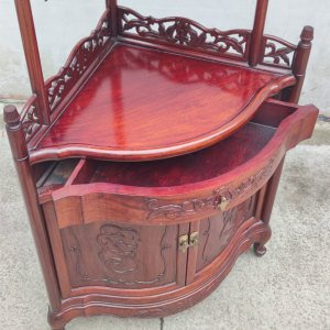 Köşe Oryantal Dolap