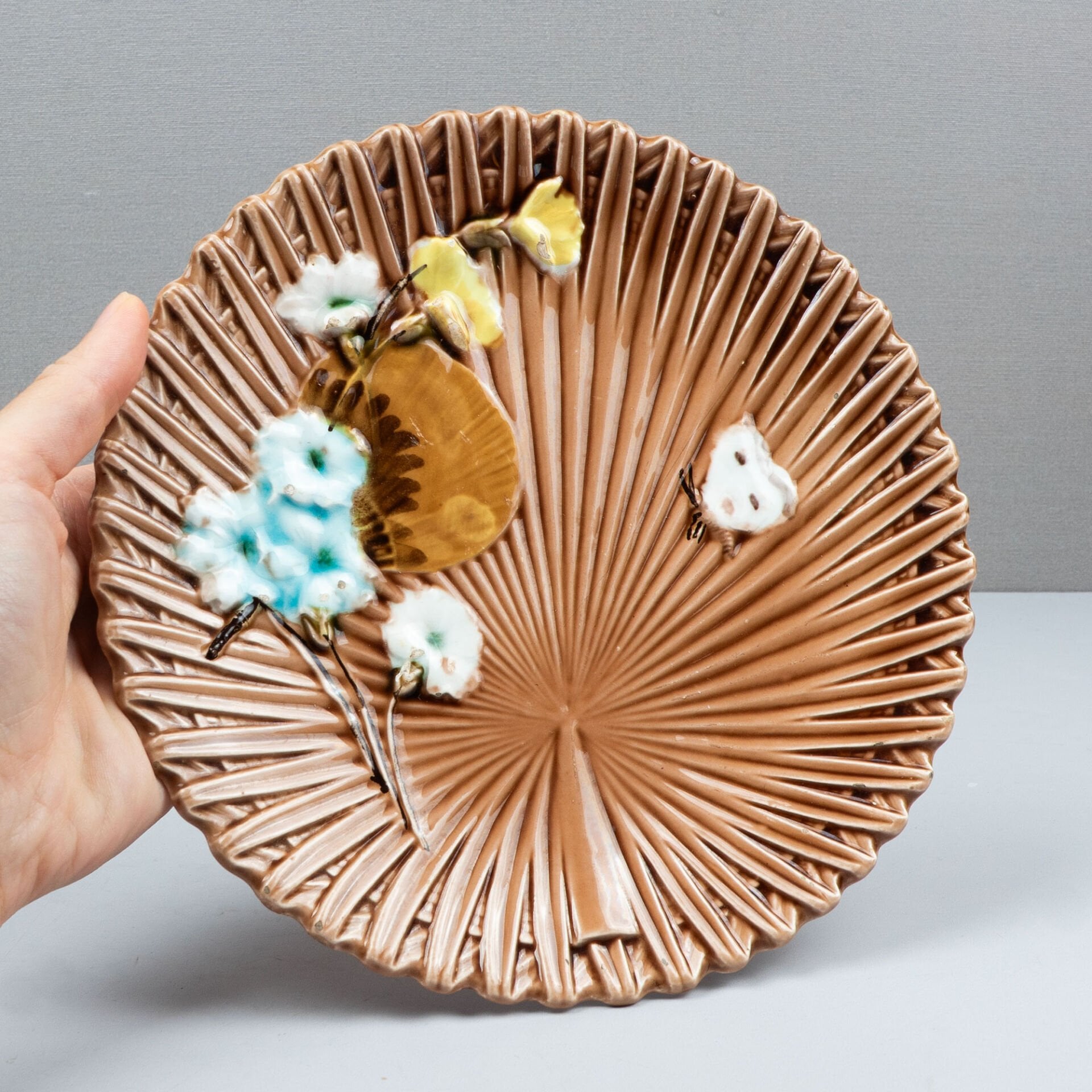 Bambu Desenli Kahverengi Majolica Tabak