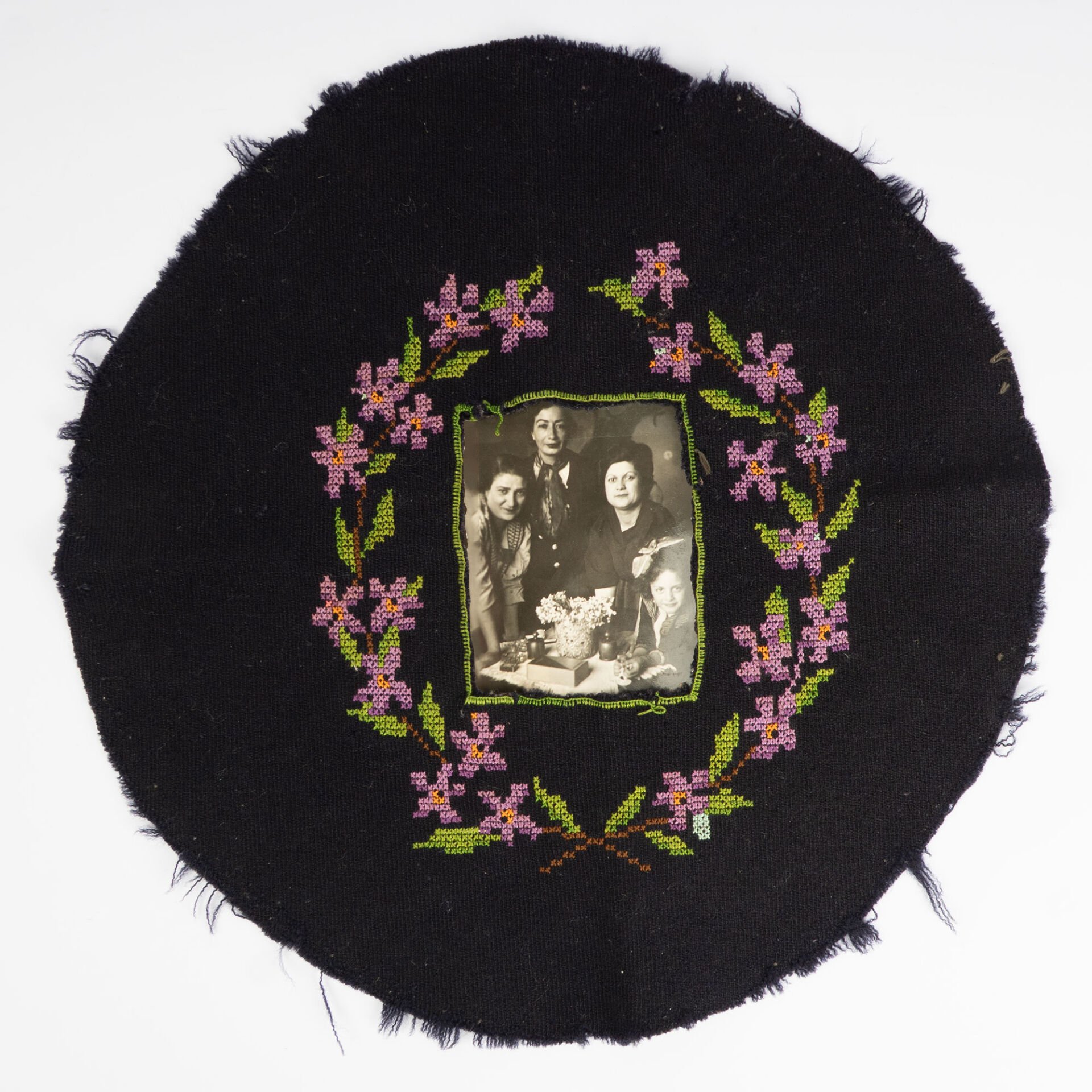 Koyu Lacivert El İşi Çerçeve