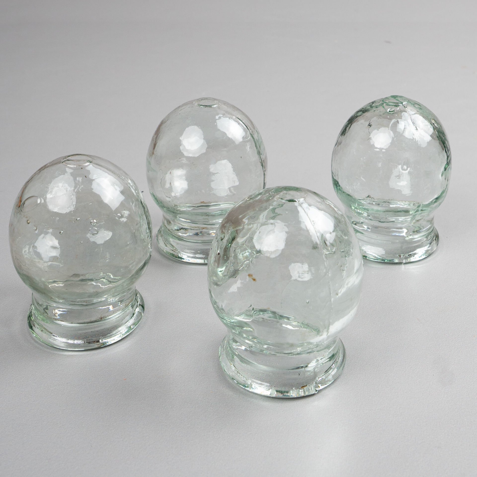 4 Adet Yeşilimsi Hacamat