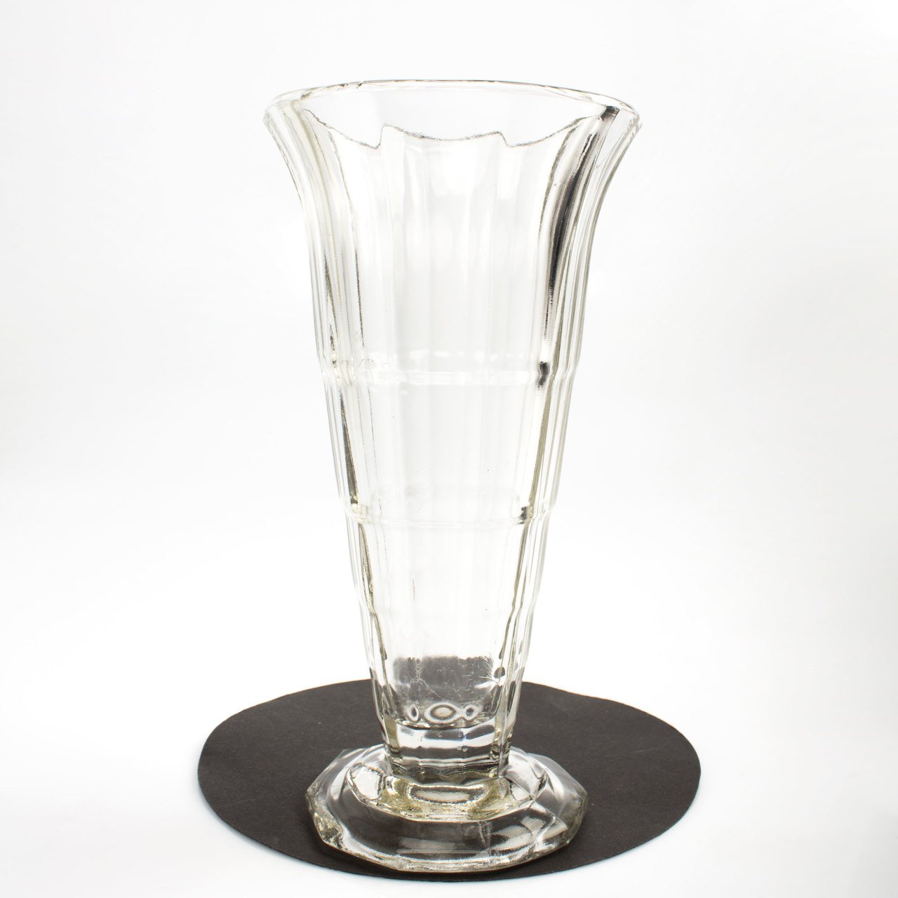 Şeffaf Art Deco Vazo