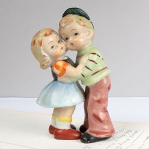 Hummel İlhamlı Japon Biblo