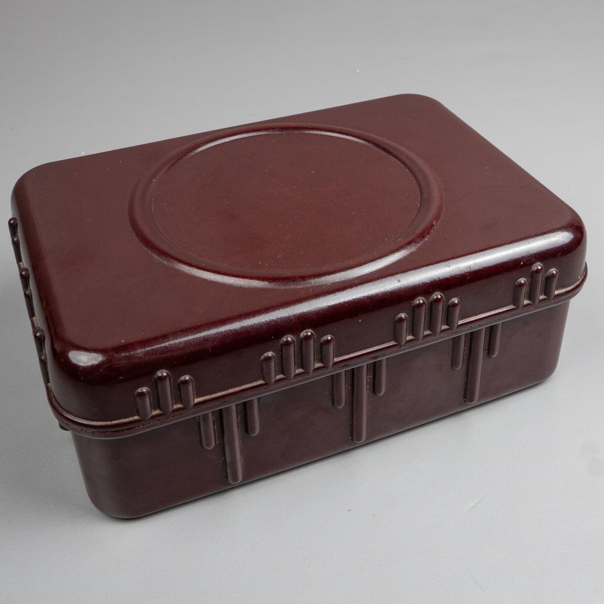 Bakalit Art Deco Kutu