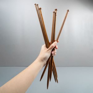 Üç Çift Örgü Şişi