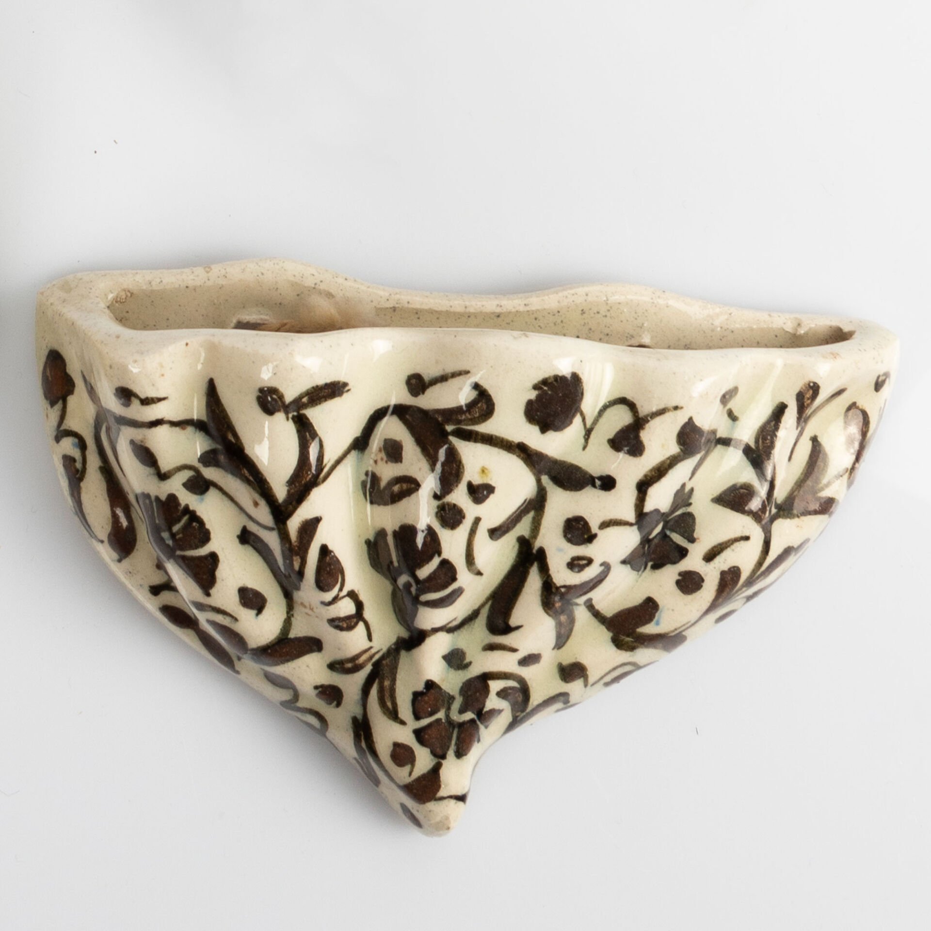 Kurna Biçimli Kütahya Duvar Vazosu